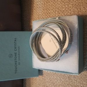 Touchstone Crytal wrap